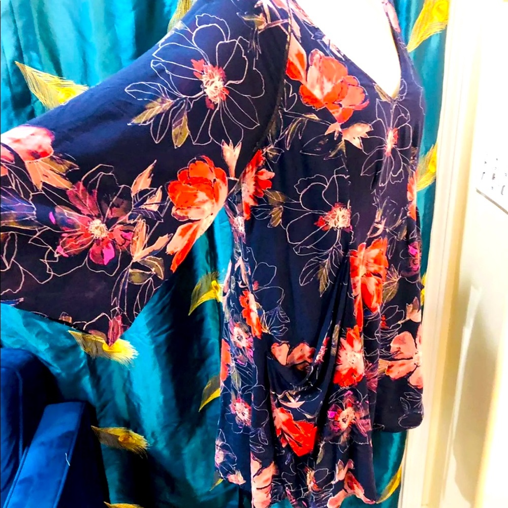 Free People navy floral boho shift dress, size 10, bell sleeves, pockets